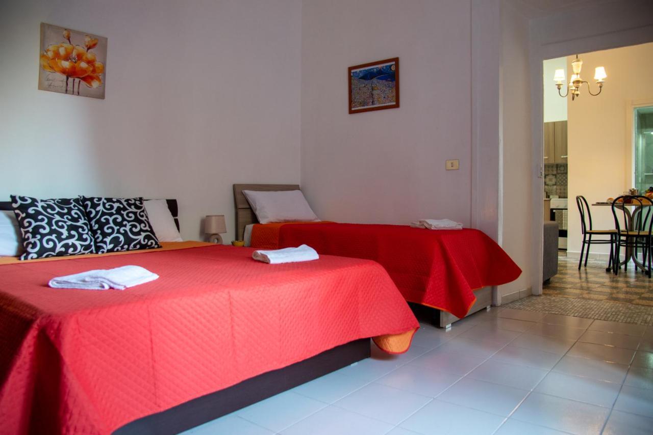 Domus Anticaglia By Domusextra Apartment Naples Exterior photo